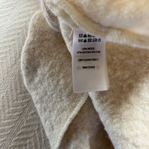 Tahari Tunic Vest Womens XL Wool Blend 1 Button Off White Sweater Pocket Nubby - Picture 8 of 10